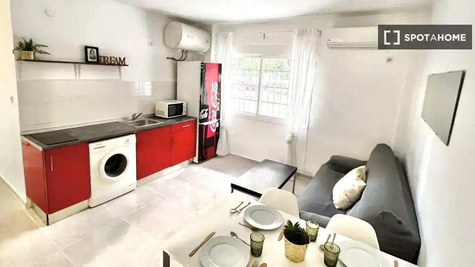 Habitación 81 m², Sevilla