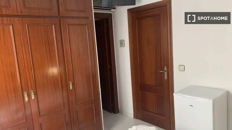 Habitació de lloguer, Sagunt