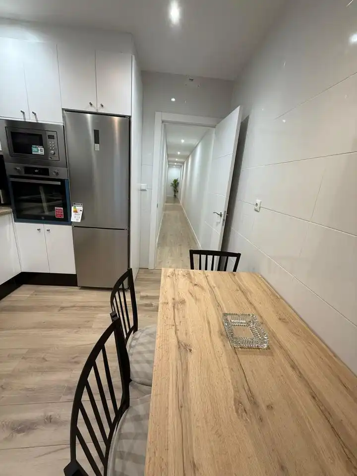 Zimmer 120 m², Ourense