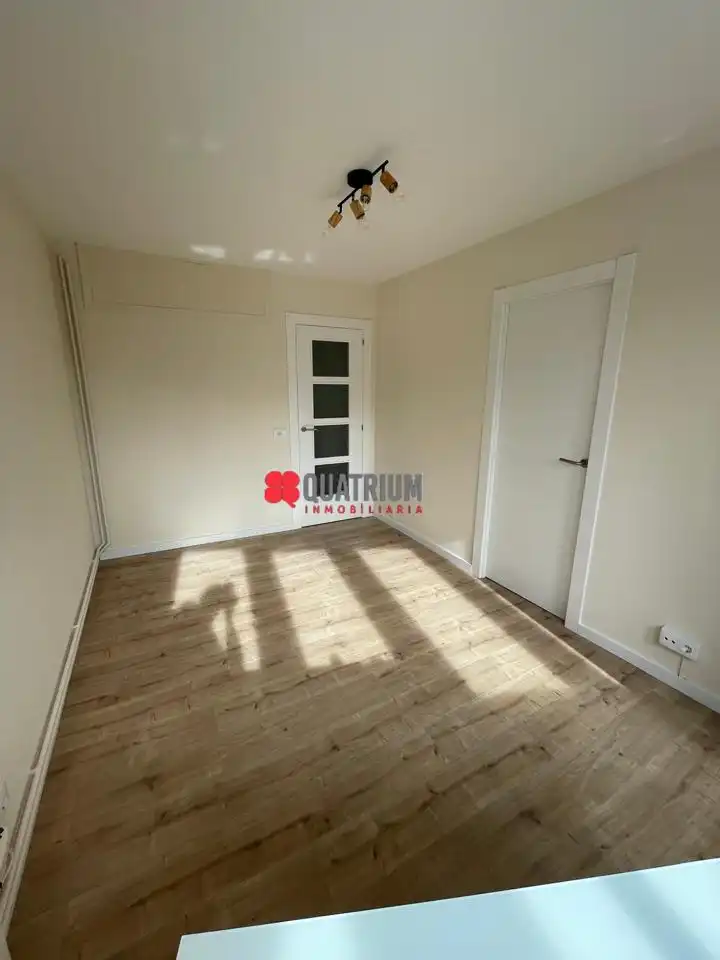 Piso de 80 m² en Santiago de Compostela