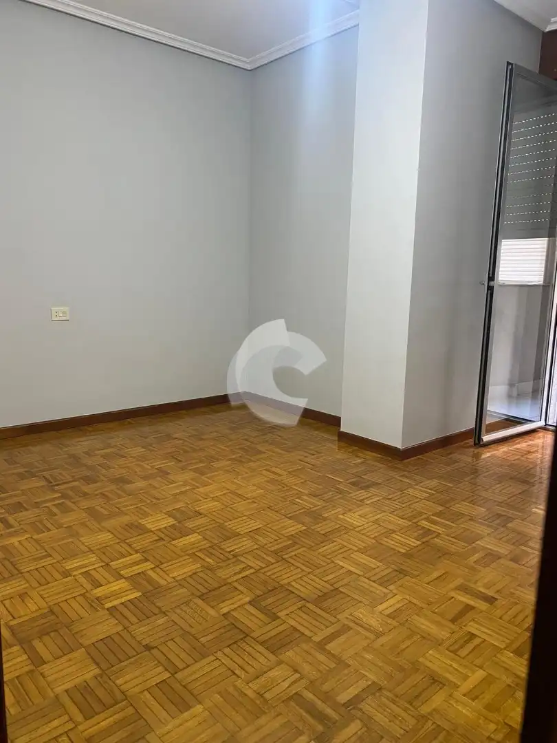Pis de 86 m² a Ourense
