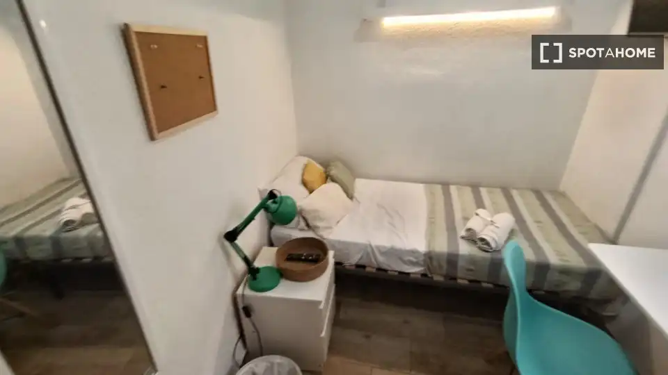 Habitación 78 m², Almería