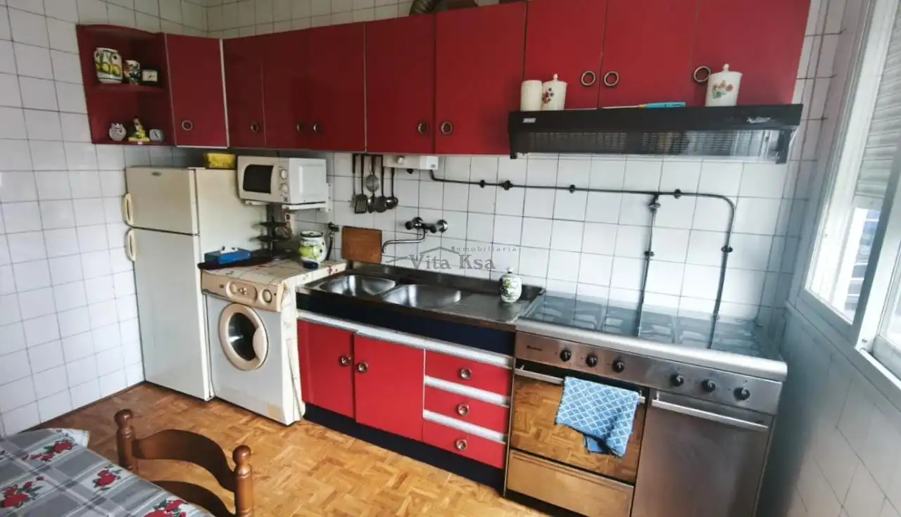 Piso de 80 m² en Ourense