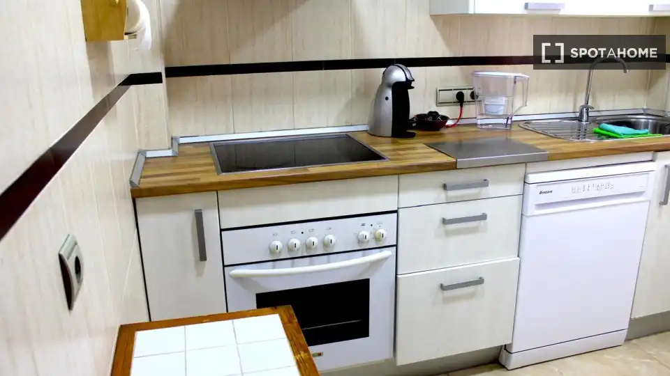 Habitación 90 m², Málaga
