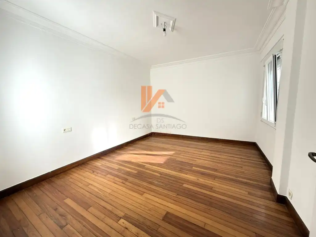 Pis de 140 m² a Santiago de Compostel·la