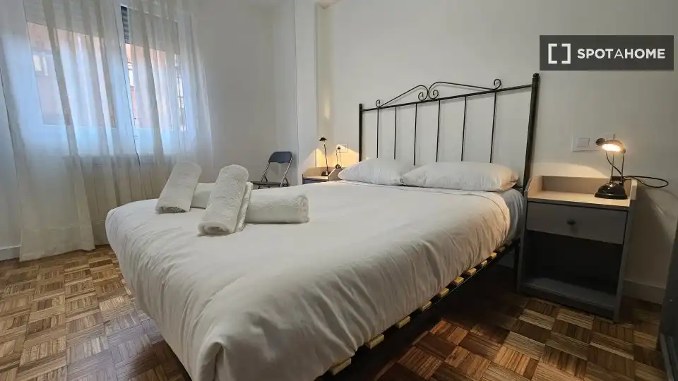 Habitación 75 m², Oviedo