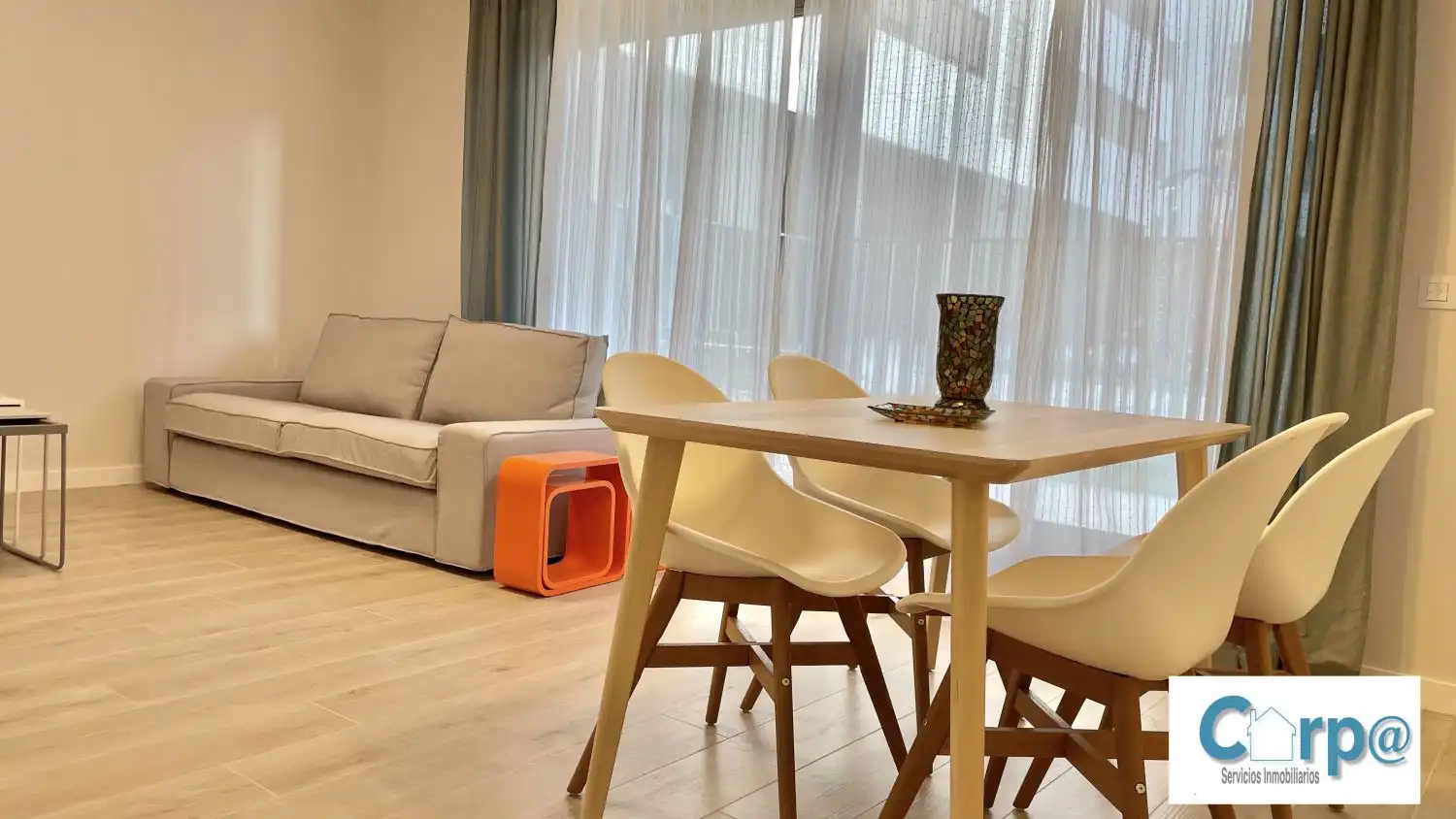 Pis de 80 m² a Pamplona