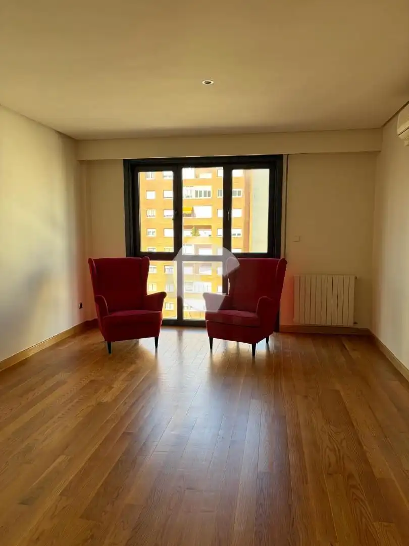 Pis de 130 m² a Ourense