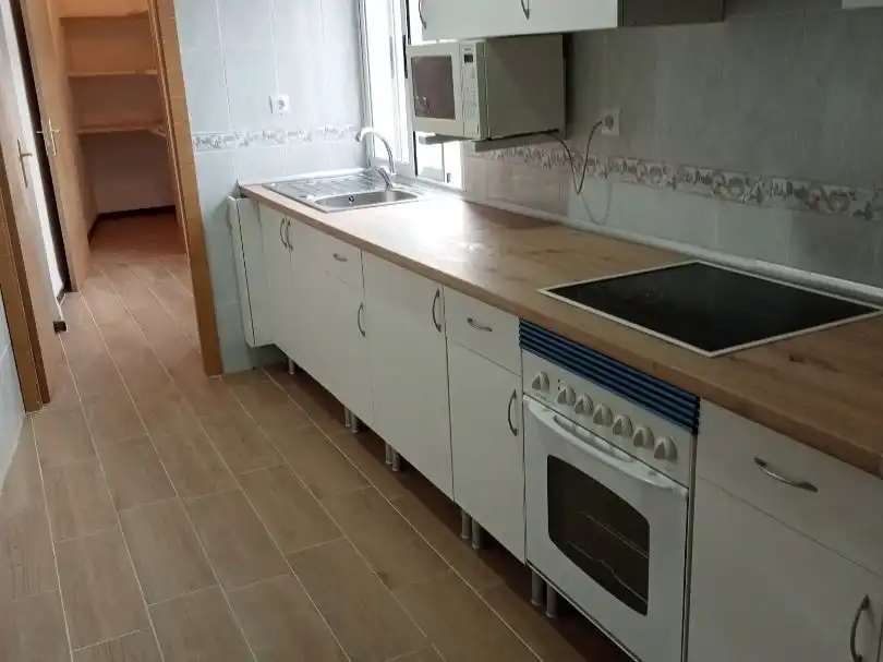 Pis de 84 m² a Almansa