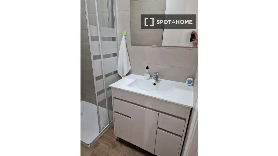 Habitación 98 m², Almería