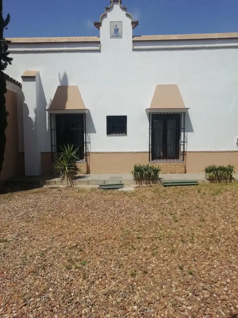 Casa de 120 m² en Sanlúcar la Mayor