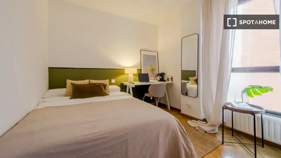 Room for rent, Madrid