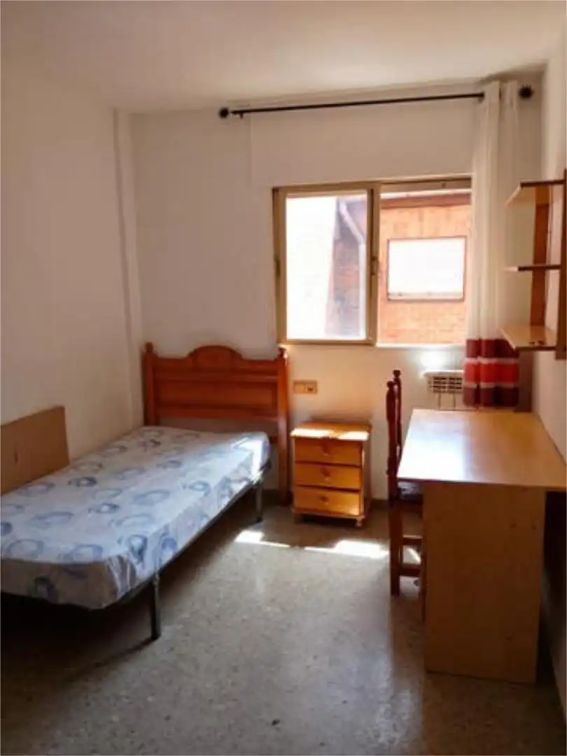 Habitación 90 m², Granada