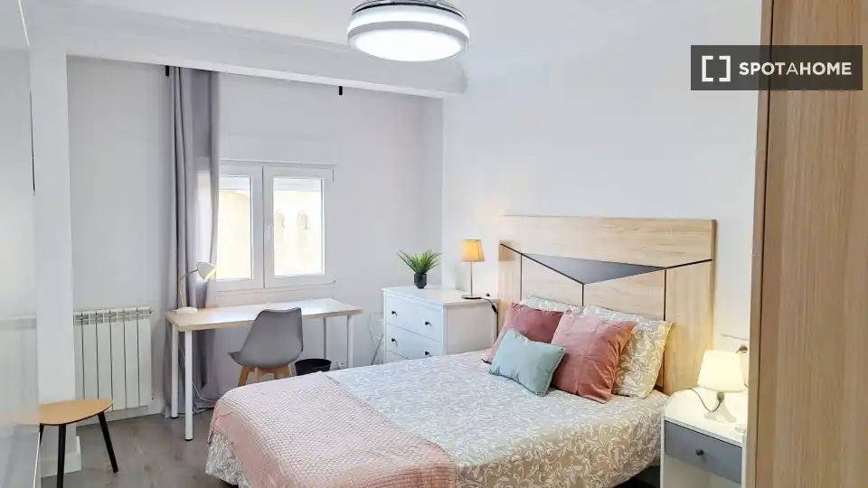 Habitación 86 m², Zaragoza