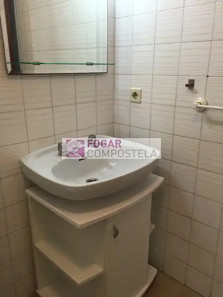 Piso de 90 m² en Santiago de Compostela