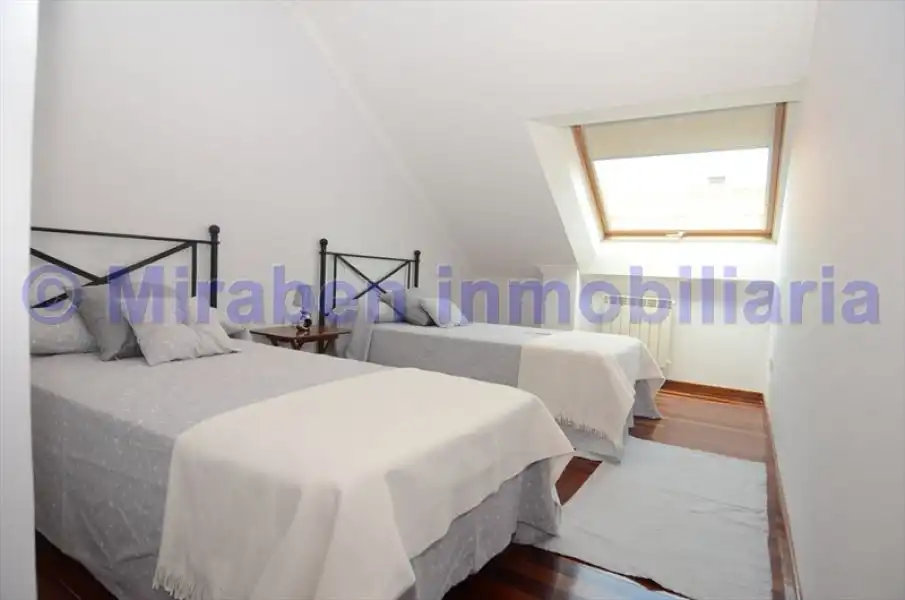 Piso de 95 m² en Boiro