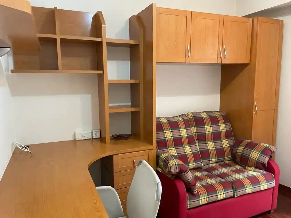 Piso de 85 m² en Ourense