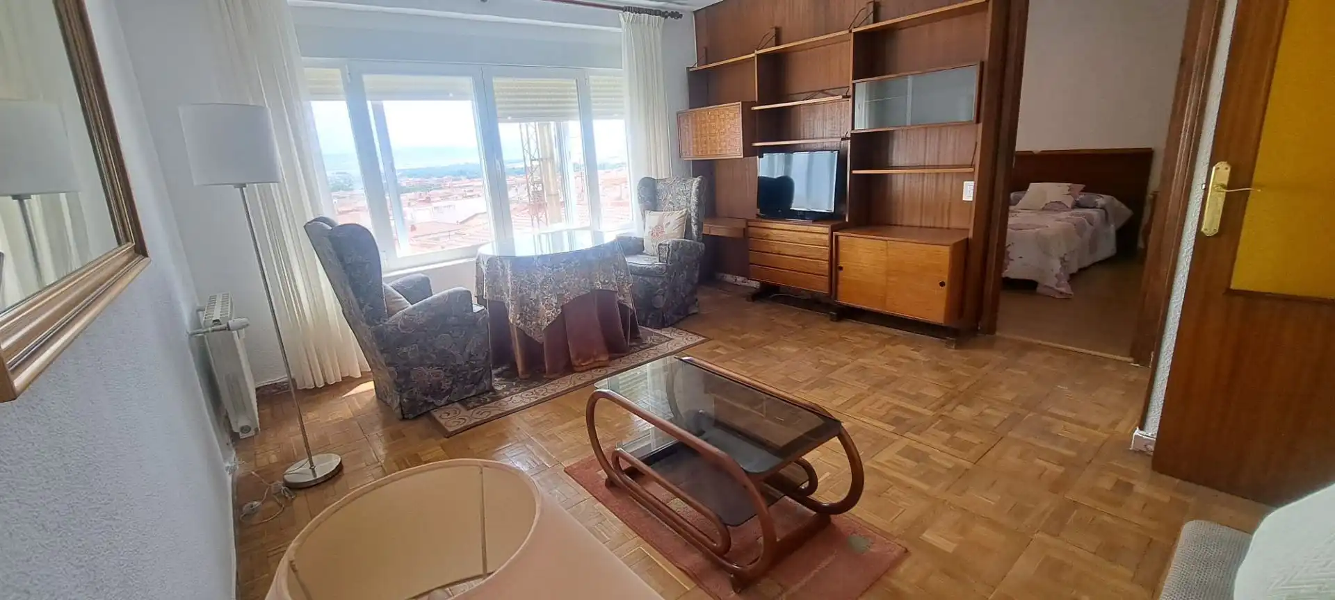 Pis de 100 m² a Àvila