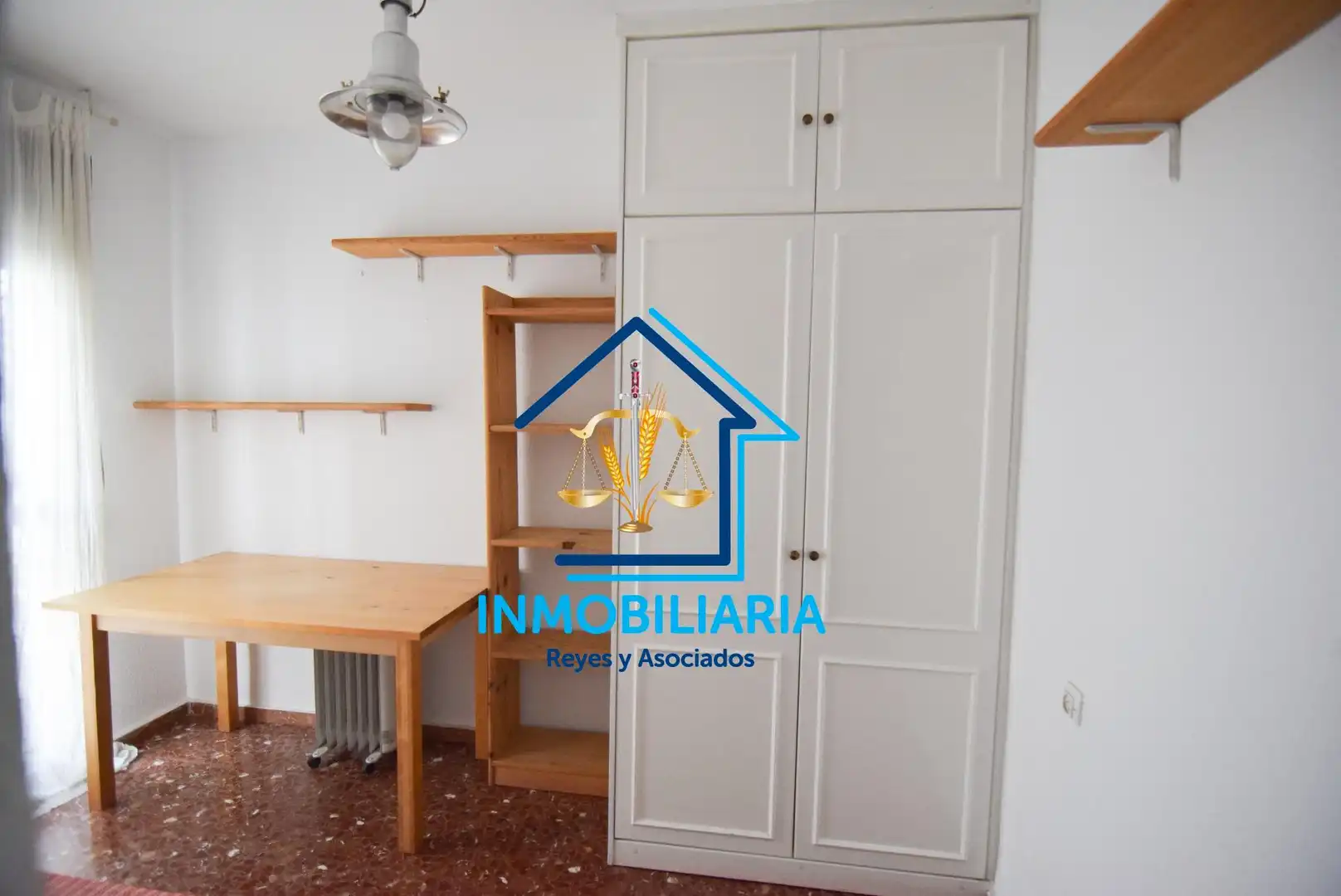Pis de 77 m² a Còrdova