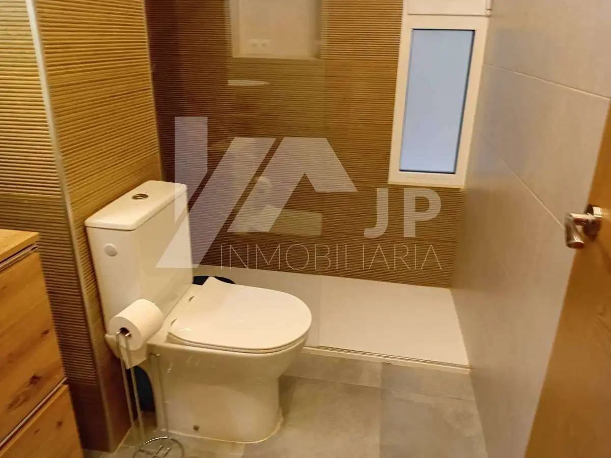 Piso de 90 m² en Granada