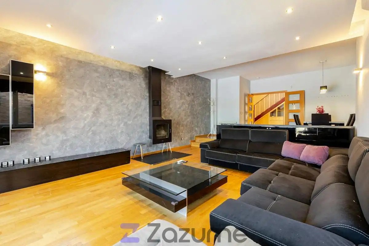 Casa de 250 m² a Paracuellos de Jarama