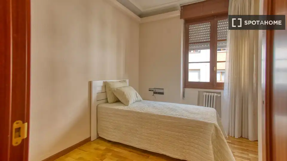 Habitación en alquiler, Oviedo