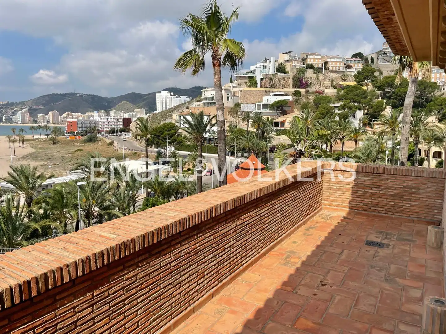 Casa de 687 m² en Cullera