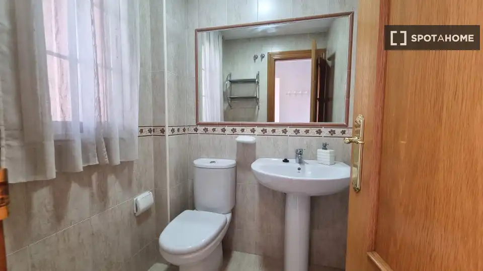 Habitación 207 m², Armilla