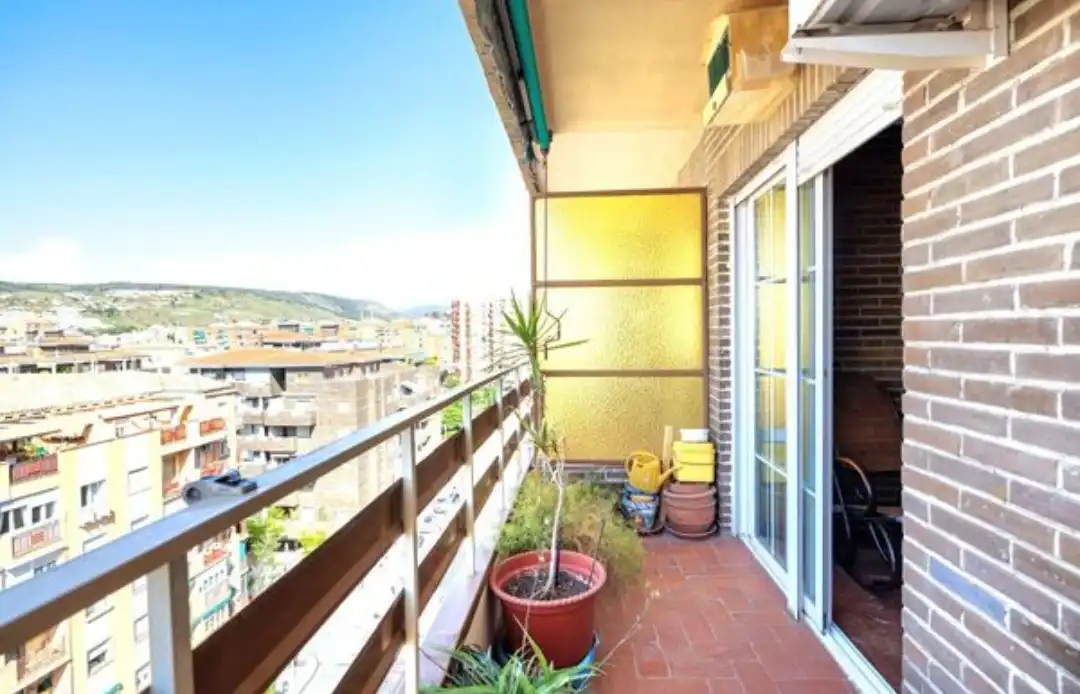 Piso de 138 m² en Granada
