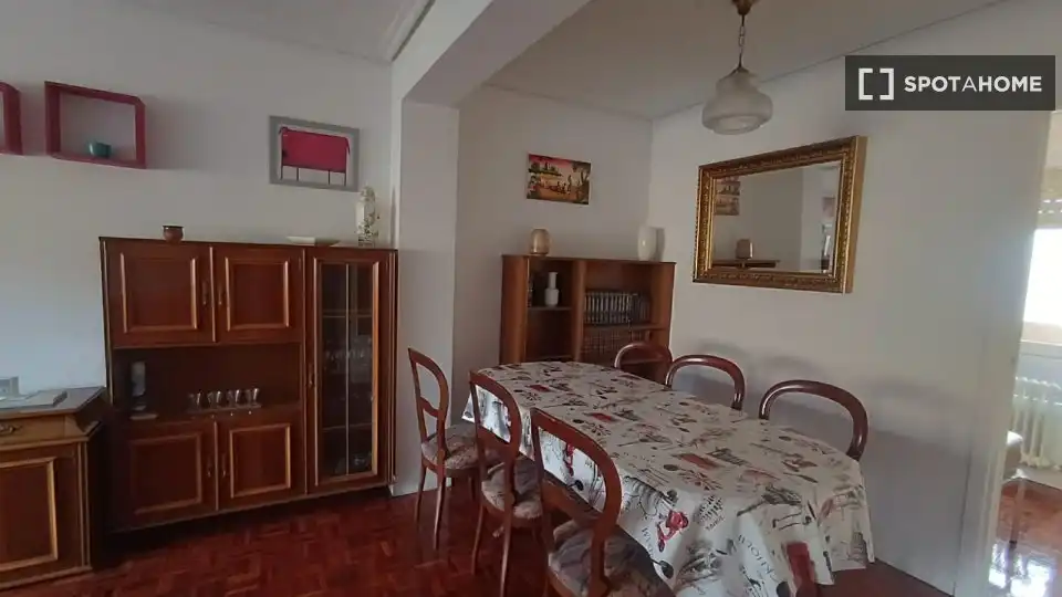 Habitación en alquiler, Pamplona