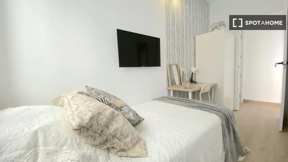 Habitación 200 m², Sevilla