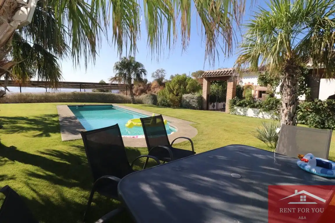 Casa de 110 m² en Alozaina