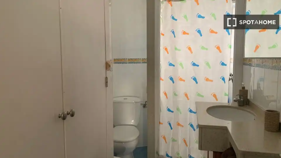 Habitación 98 m², Alicante