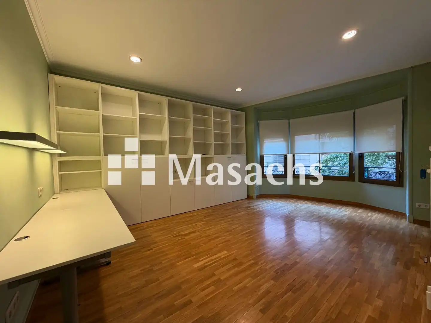 Pis de 296 m² a Terrassa