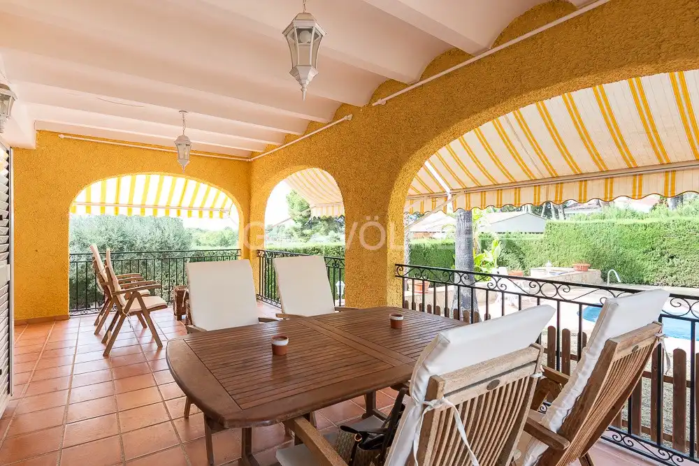 Casa de 250 m² a Nàquera