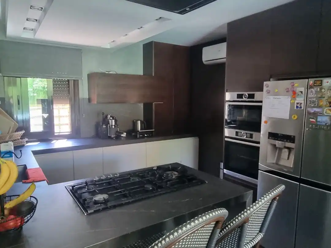 Casa de 248 m² en Palomares del Río
