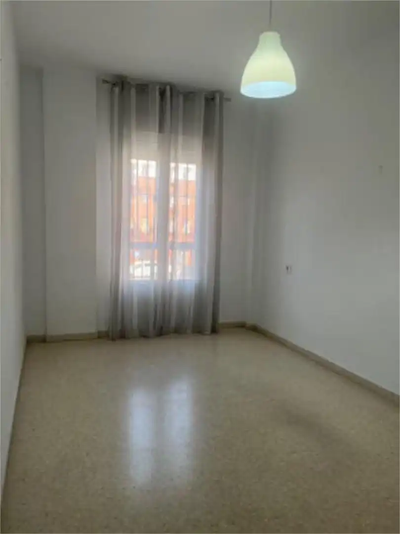 Piso de 77 m² en Sevilla