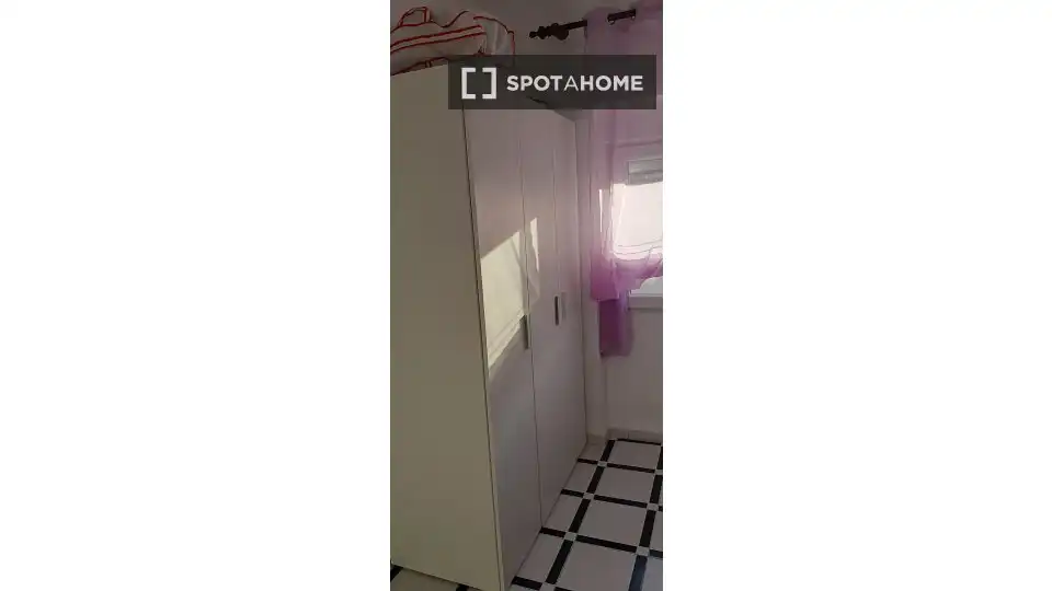 Habitación 92 m², Granada