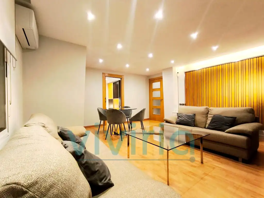 Pis de 77 m² a València