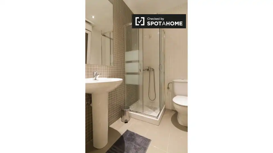 Habitación 328 m², Bilbao