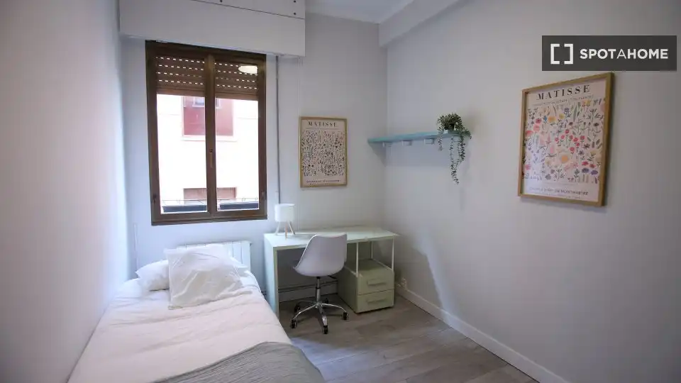 Habitación 81 m², Bilbao