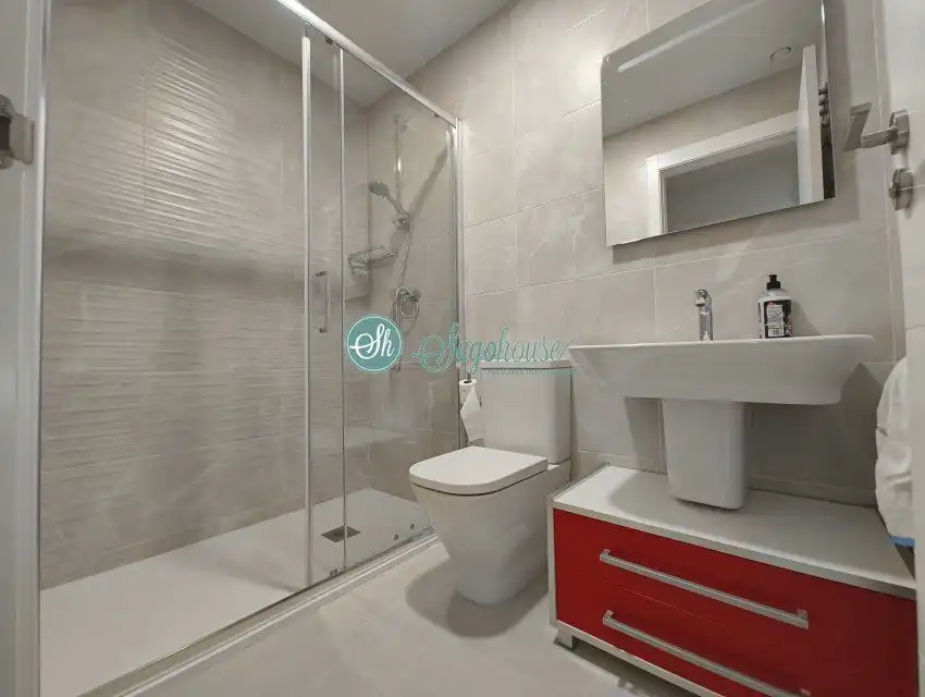 Piso de 90 m² en Segovia