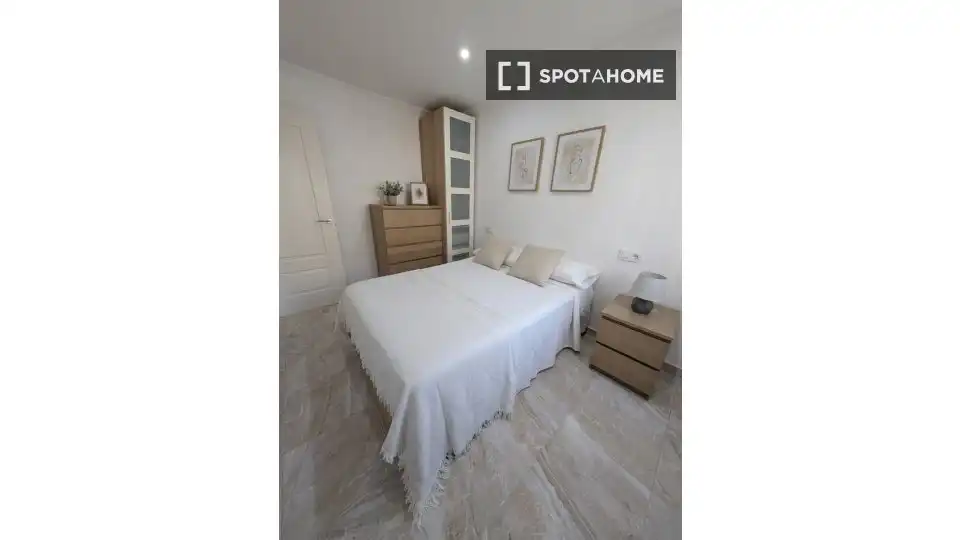 Habitación 58 m², Córdoba