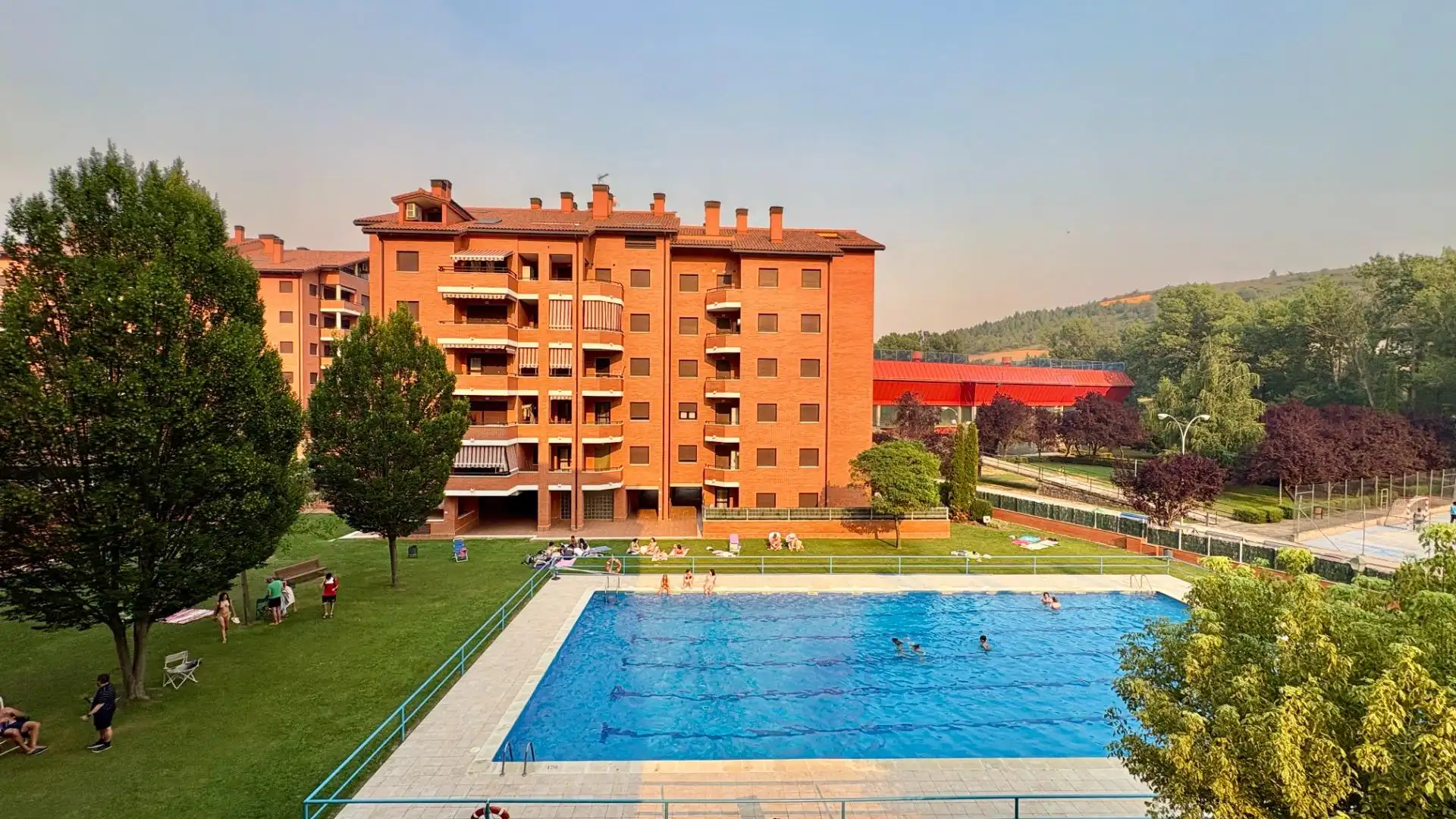 Flat 100 m² in Jaca