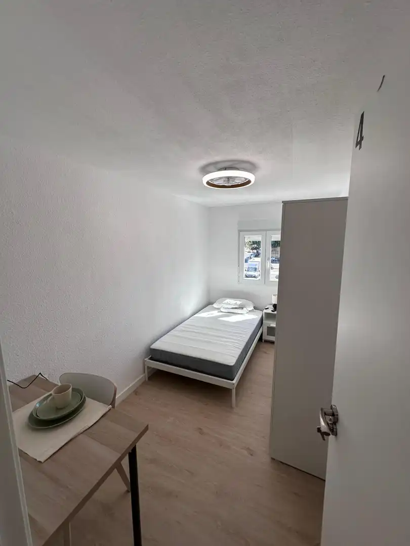 Habitación 100 m², Almería