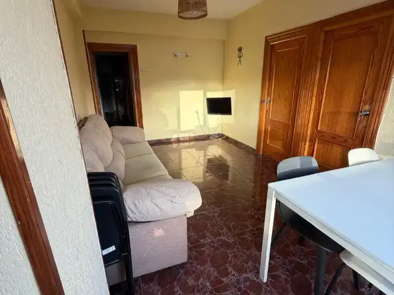 Piso de 75 m² en Almería