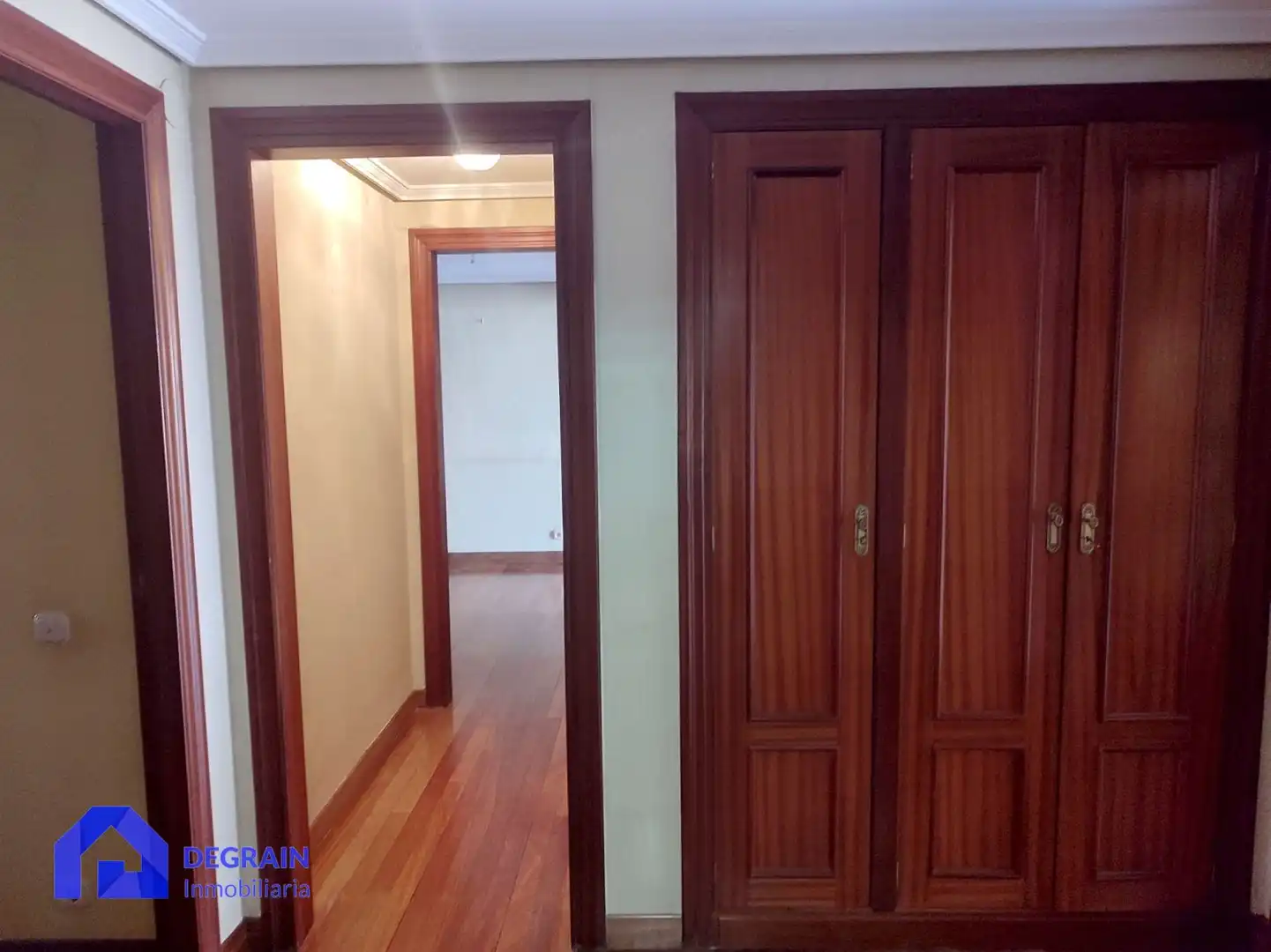 Piso de 146 m² en Oviedo