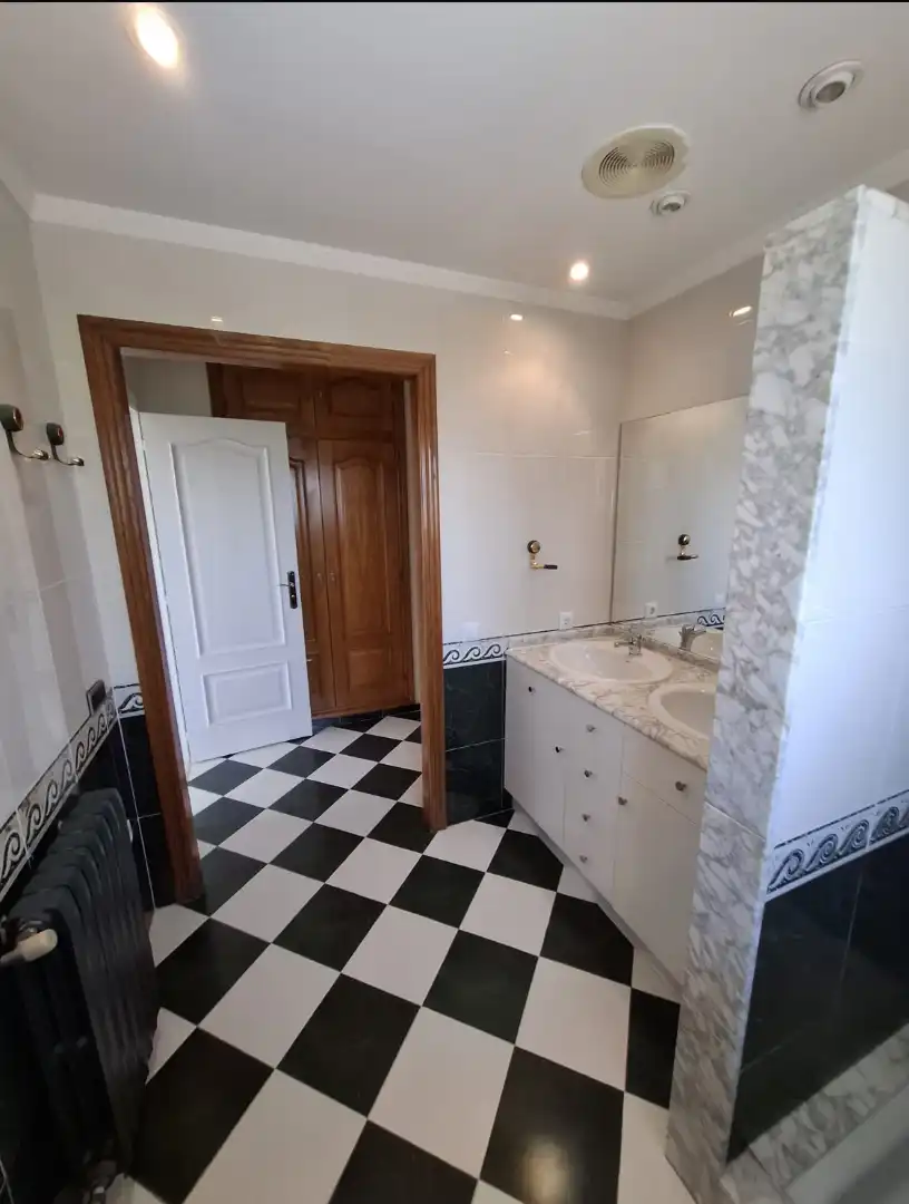 Piso de 523 m² en Picassent