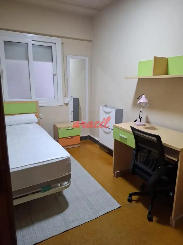 Piso de 80 m² en Ourense