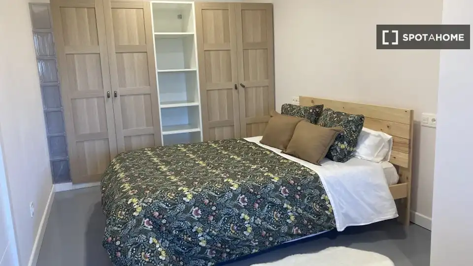 Habitación 46 m², Aya
